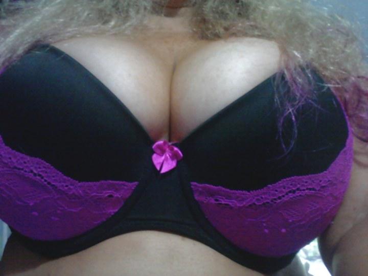 Ditrymilf from New South Wales,Australia