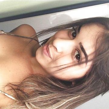 ScarletIvy from Victoria,Australia